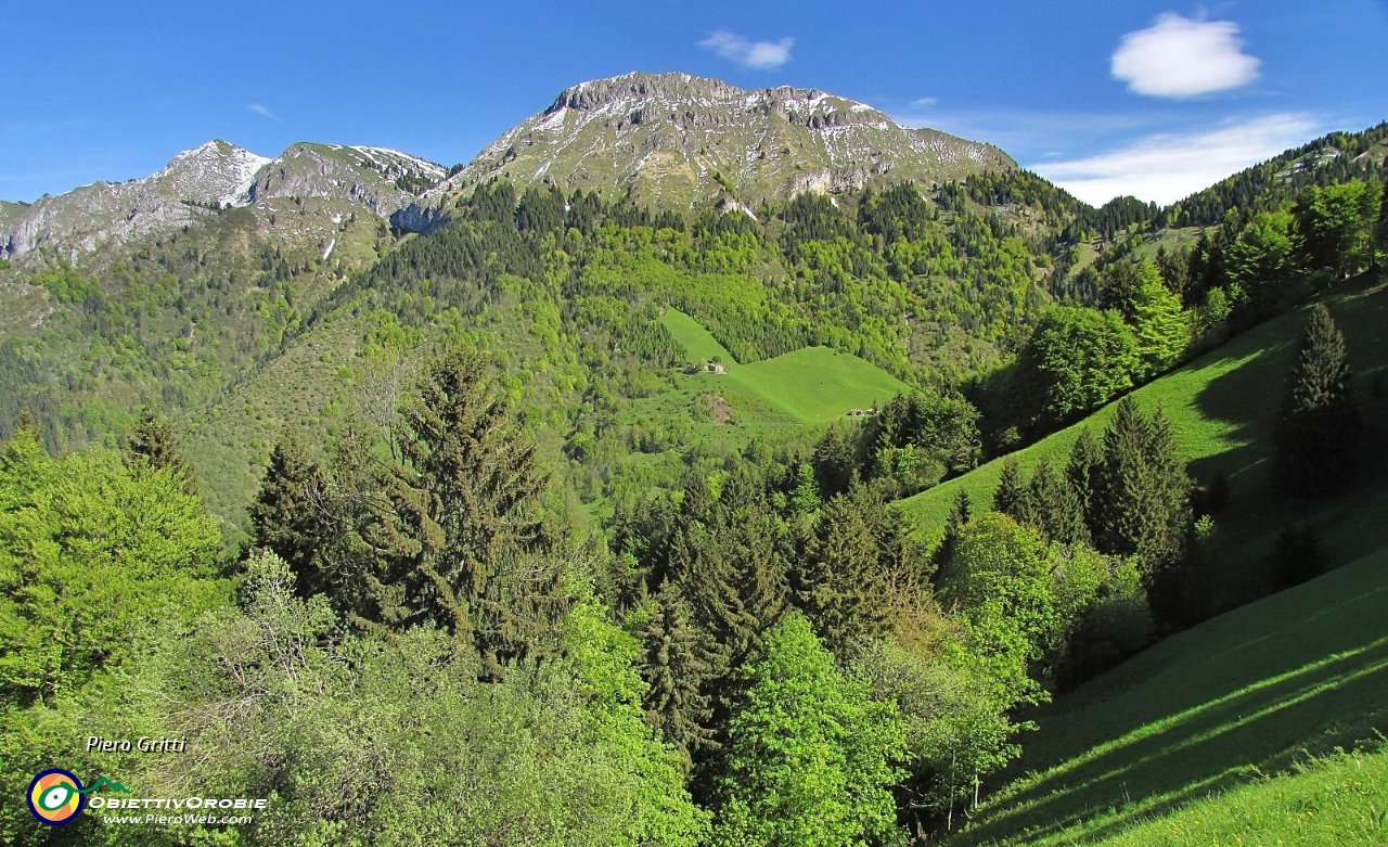 13 Panorama verso Corrù e Redondo....JPG